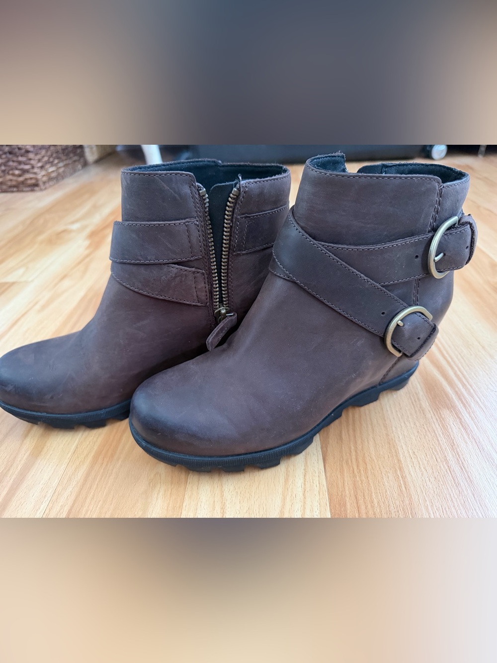Sorel Women's Brown Ankle Wedge Boots with Buckle Straps
